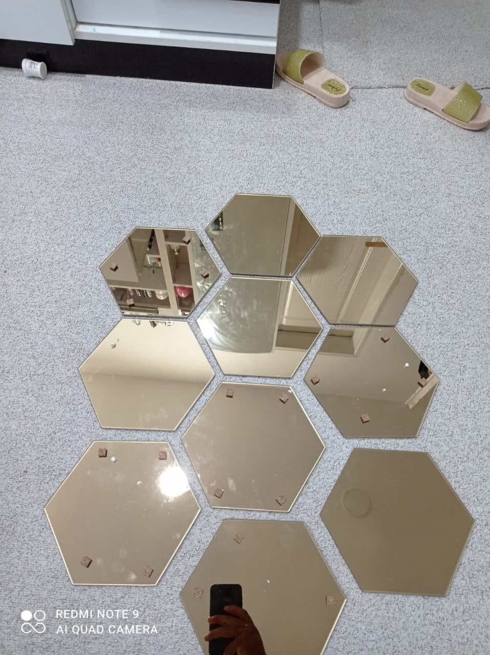 نمونه نصب شده آینه شش ضلعی طرح کندو